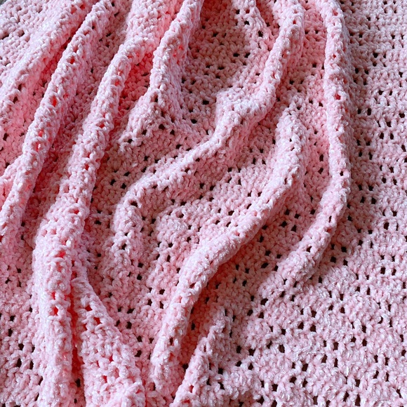 Handmade Crochet Baby Blanket - Picture 4 of 13